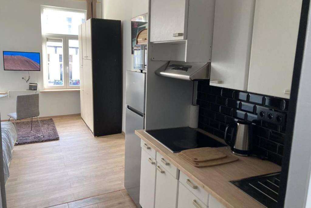 Magnifique Studio Au 2Eme Etage, A Proximite De La Gare Du Midi! Bruxelles Eksteriør billede